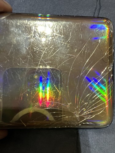Samsung Galaxy Z Flip Mirror Gold Ultra RARE - Picture 24 of 24