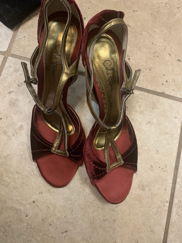 Cole Haan Women’s Burgundy Velvet Stiletto Size 8.5