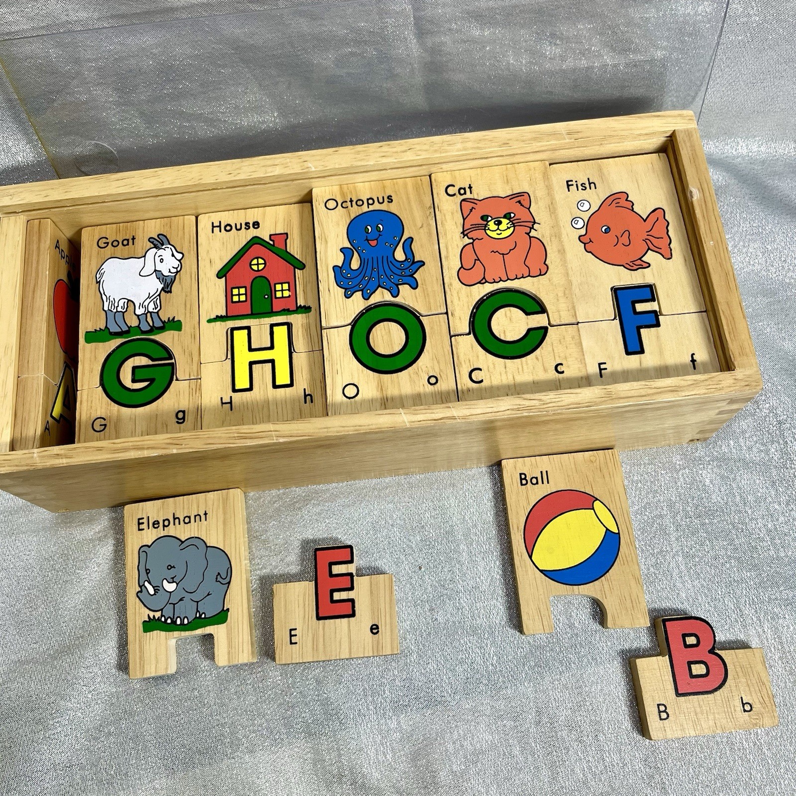 LEARNING RESOURCES Alphabet Letters Pictures Wooden Puzzle T
