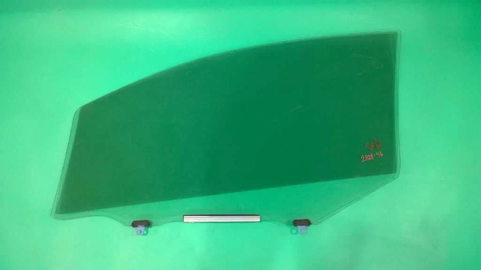 06 07 08 09 10 11 YARIS HTBK PASSENGER RIGHT FRONT WINDOW DOOR GLASS OEM 2828-46 - Imagem 2 de 3