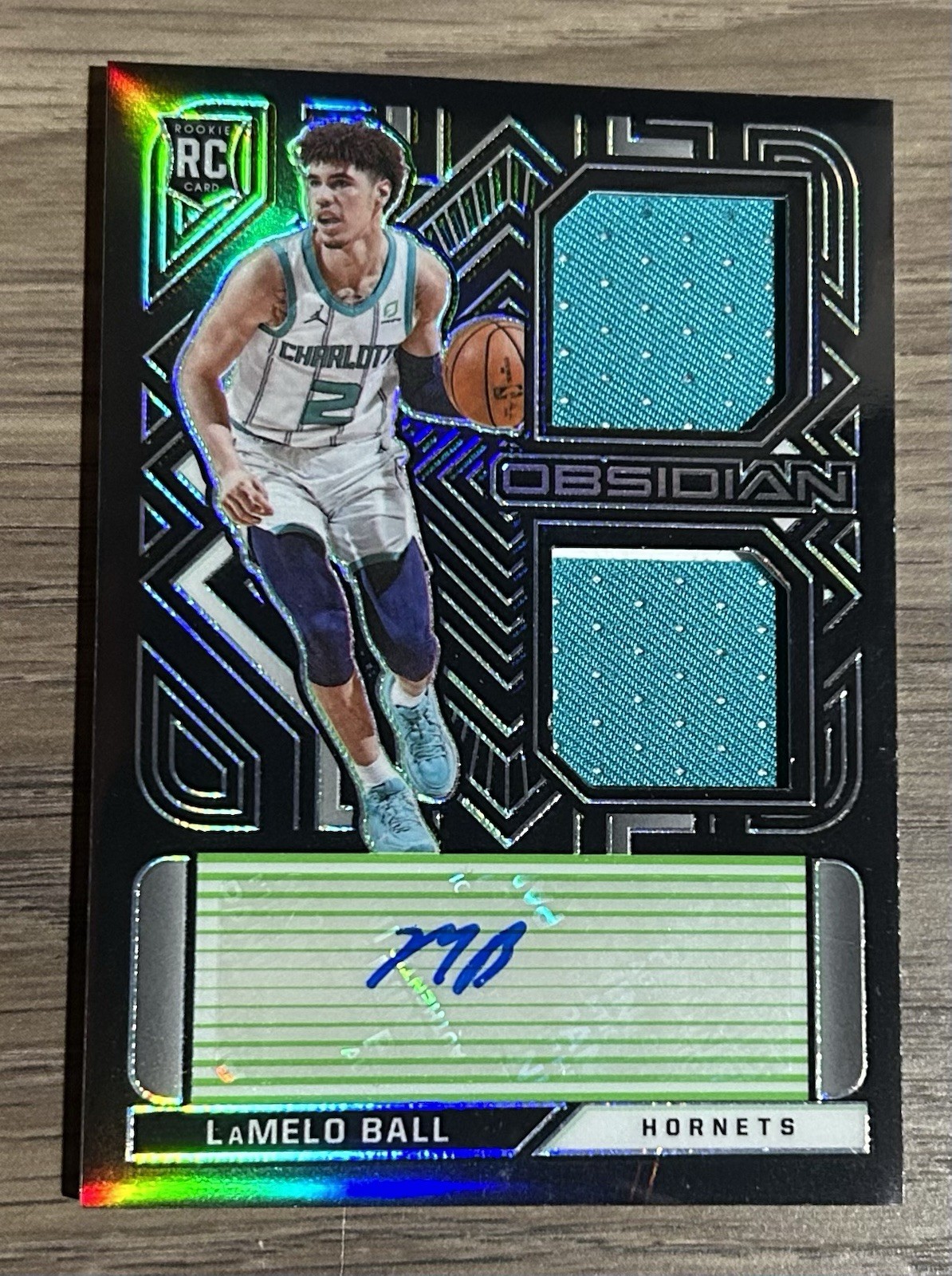 2020 Panini Obsidian Rookie Jersey Ink Green LaMelo Ball (15 / 15) Patch Auto