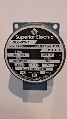 SUPERIOR ELECTRIC SLO-SYN MOTOR M061-CS08 1.25VDC 3.8A STEPPING MOTOR 