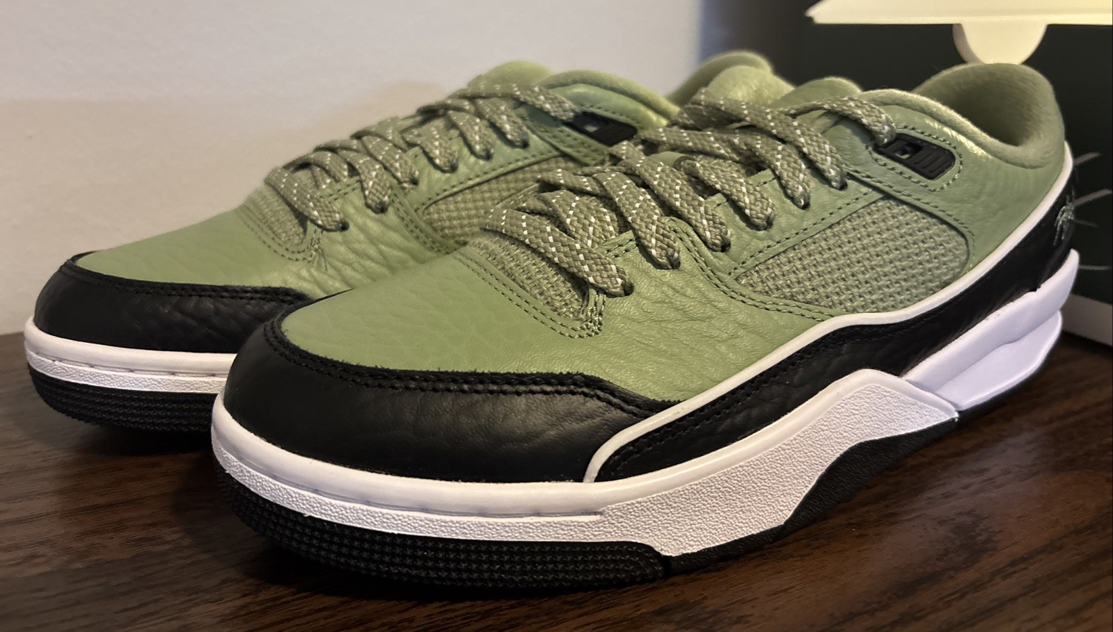 Jordan Flight Court Oil Green Olive Aura Black Men's | Size 9