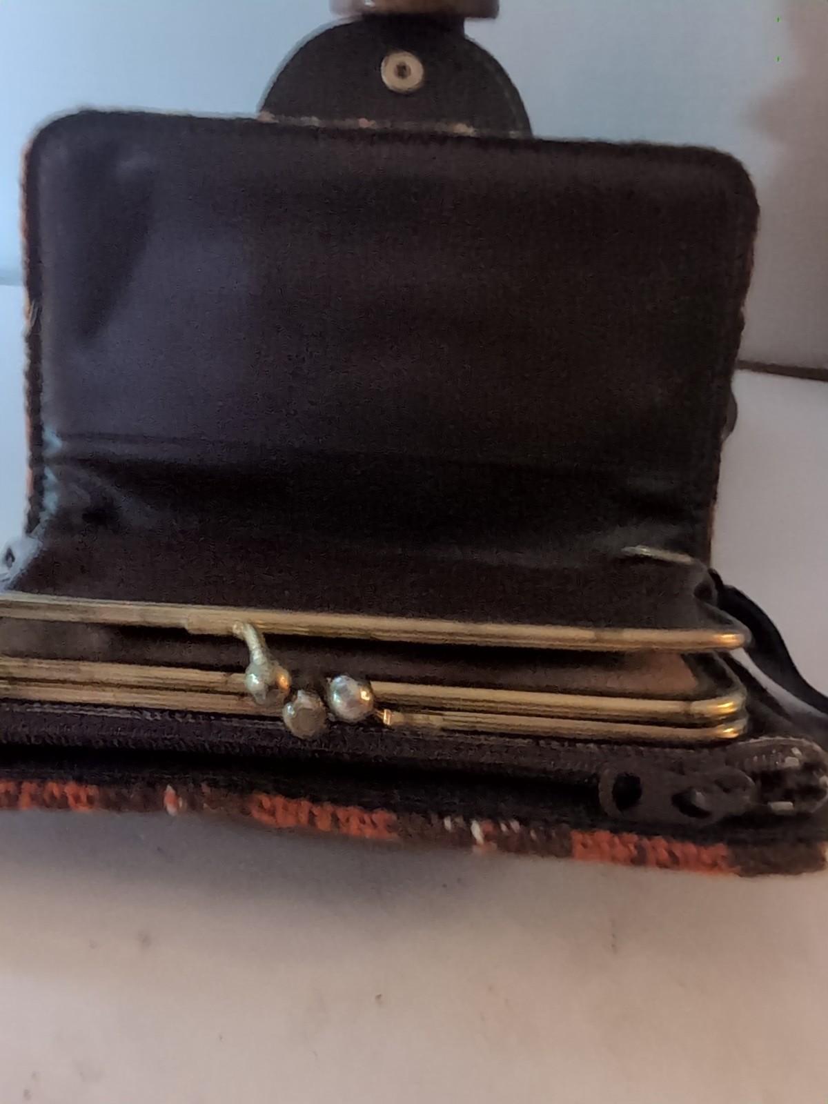 VTG 1970s Brynkir  Woolen Mills Pure  Embroidered Wristlet/Wallet/Change Purse