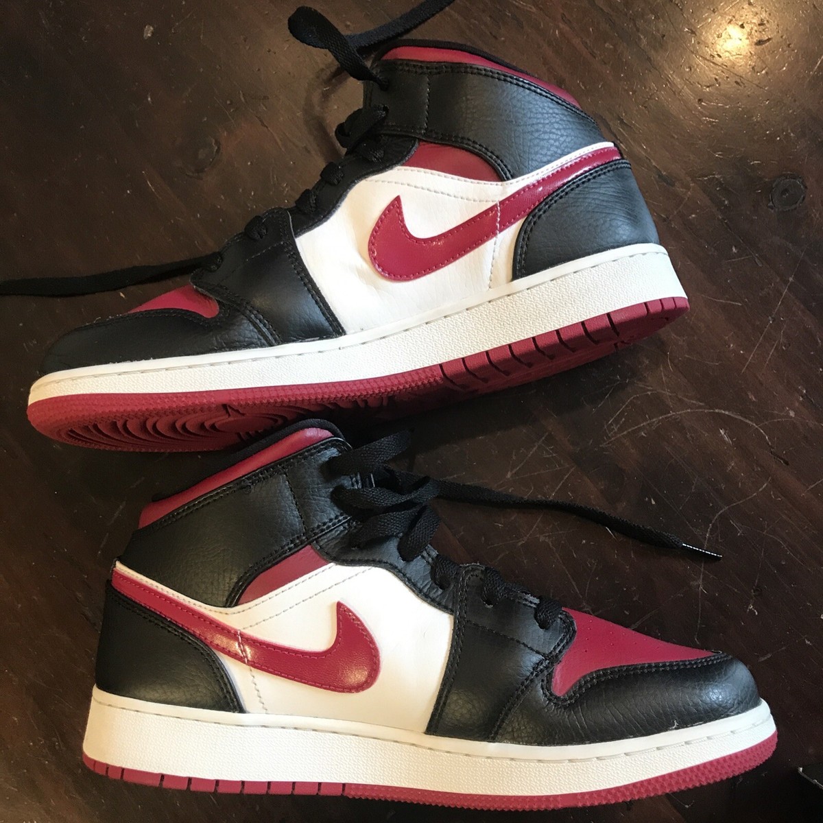 Nike Air Jordan 1 Mid Top GS Sneakers Boys Size 6Y Noble Red Black 554725-066 JORDAN (GS) Air 1 Mid 554725 074 - Shiekh main image 2