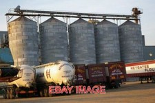 PHOTO  DOWNHAM MARKET SILOS AT HEYGATES' FLOUR MILL 2007