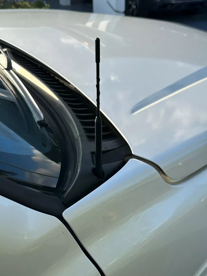 Mástil de antena de 9 pulgadas negro Power Rod radio AM/FM para Cadillac Escalade 1999-2006 Foto 3 de 4