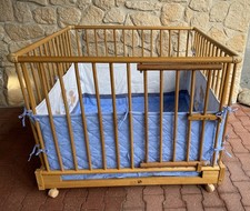 Parc Bébé ROBA pliant à roulettes en hêtre 100x100x76 cm certifié TÜV Allemagne