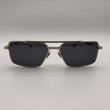 New Valentino V-SEI VLS-111A Gold Black Titanium Luxury Aviator Sunglasses Japan