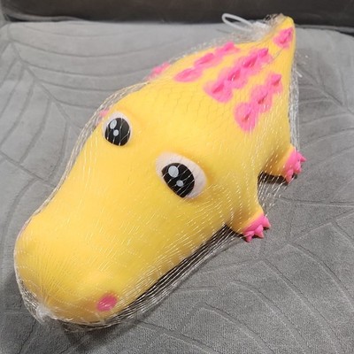 1x   PPNC Squishy Alligator Chomp Chomp Gator Stress Relief Viral Yellow  .