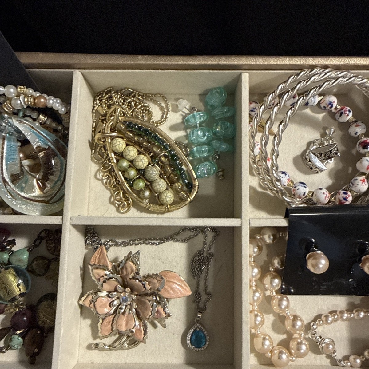 Vintage Jewelry Lot View 4