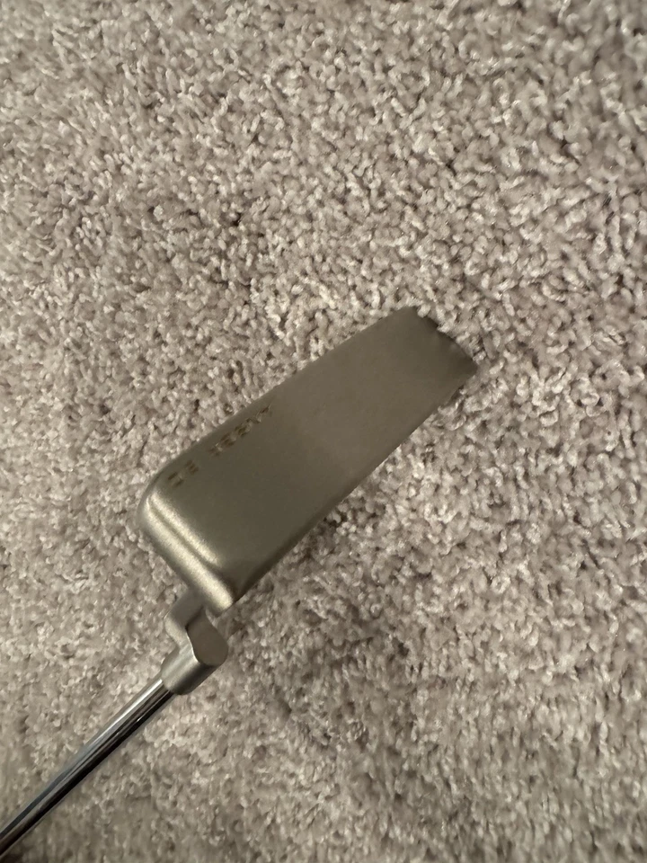 Ping 2025 PLD Anser 30 Satin MINT 35.5" Putter 9.5/10 Headcover Included - Image 4 of 4