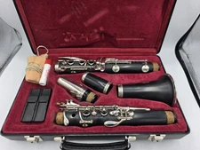 Accent Clarinet W/ Case Reed Holder Cleaning Cloth Cork Grease Made In...
