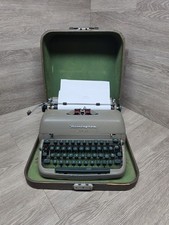 VTG Remington Rand Quiet-Riter Miracle Tab Typewriter Green Keys W/Case READ!!