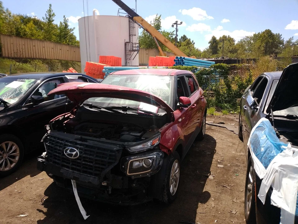 Espejo retrovisor interior Hyundai Venue 2021 rojo OEM 851013X100 104 k millas Foto 3 de 4