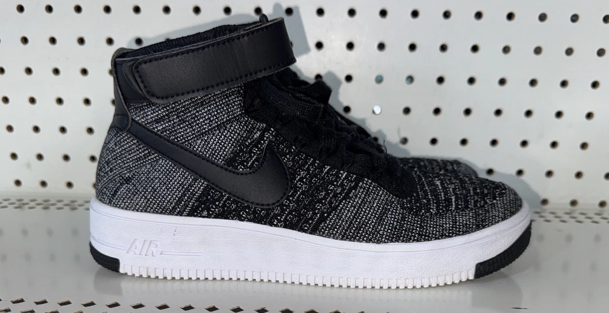 Nike Air Force 1 Ultra Flyknit Mid Oreo for Sale | Authenticity
