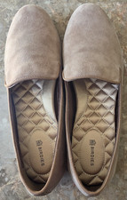 Birdies Women's Starling Flat Soft Suede Loafer Shoe Quilted Sole Latte Sz 9