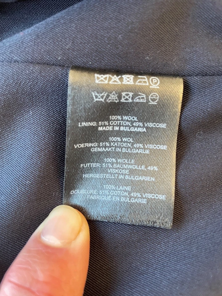 Dries Van Noten Dark Navy Wool 2 Button SB Men's Blazer Worn Once Size Medium - Image 4 of 4