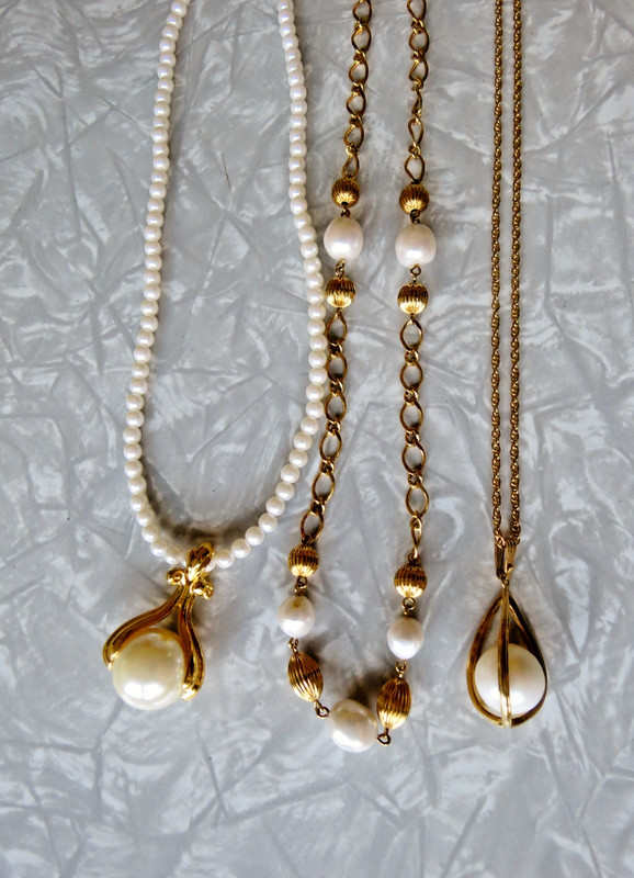 Lot of 3 Vintage Avon Necklaces Gold Tone Ball Bead Faux Pearl Pendants Signed