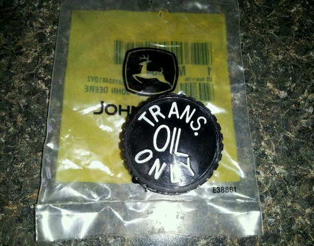 NEW JOHN DEERE TRANSMISSION FILLER CAP 300 316 318 330 332 400 420 430