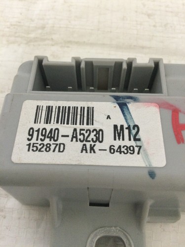 2016 Hyundai Elantra ICM Fuse Relay Box OEM 91940-A5230 - Picture 7 of 8