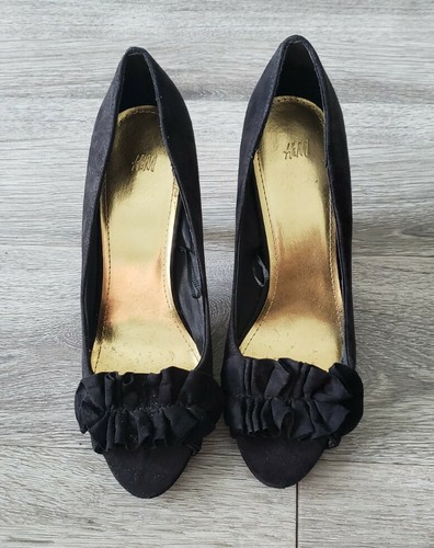 H\u0026M WOMENS RUFFLE SUEDE BLACK KITTEN 