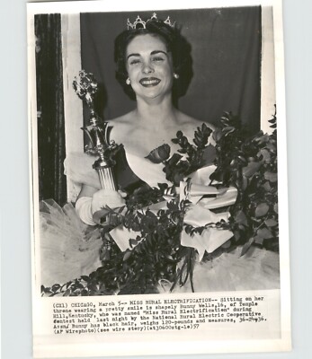 Beauty Pageant Queen ''Miss Rural Electrification'' BUNNY WELLS  1957 Press Photo