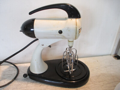電磁パルスマシン　2ハンドル 中古美品 Vintage 1954 Sunbeam Mixmaster, 2 Bowls, Beaters, White Model 10A