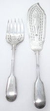 Fish Servers Monogrammed Handles Pierced Blade Fork Silver Plated Relief Motif