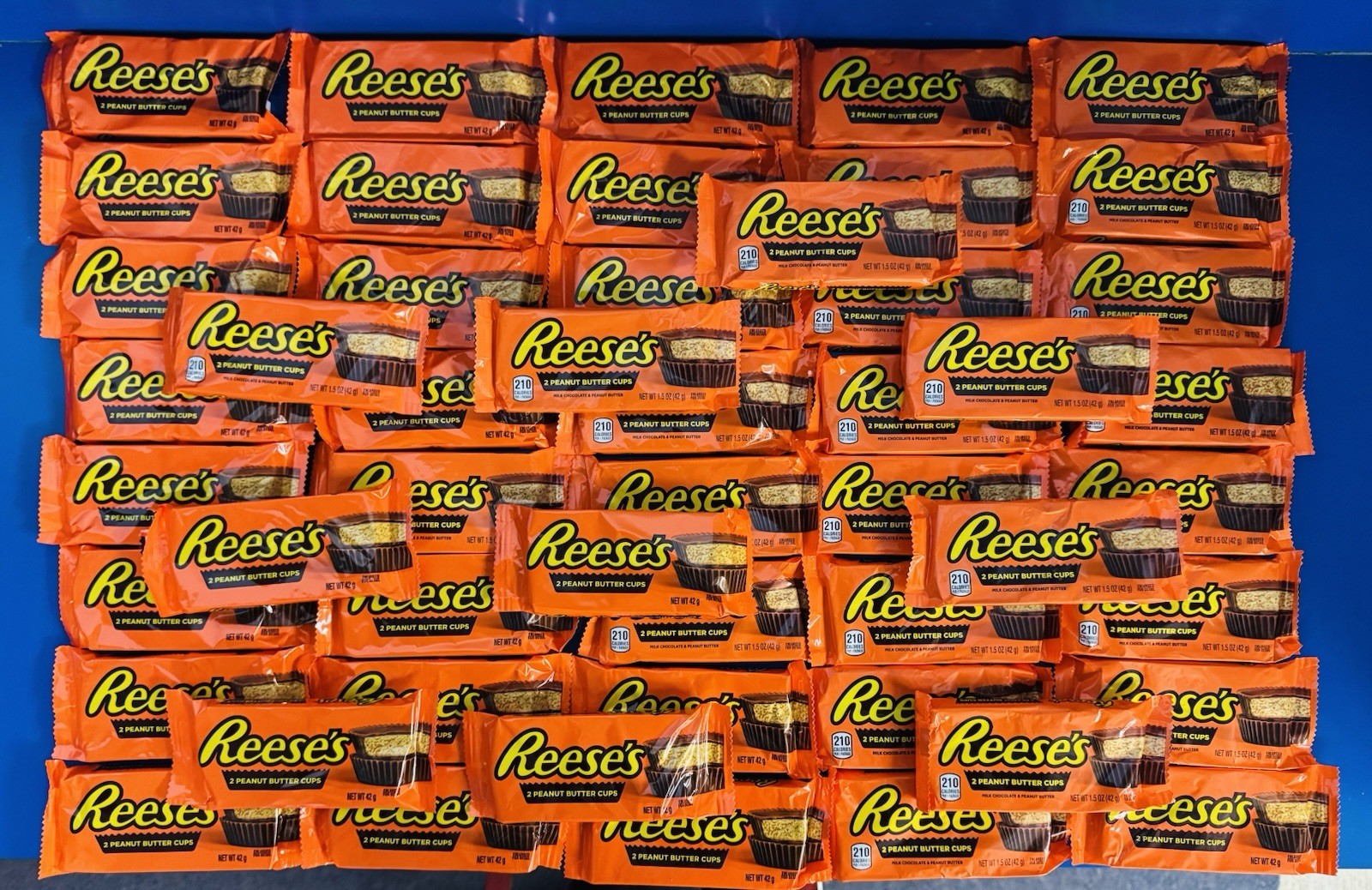 (50) Reese’s Peanut Butter Cups, Candy Bars 1.5oz. Past BB: 08/25