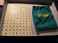 102 lettres pour le jeu de Scrabble Classique - Lettres Vertes  Quasi Neuves 