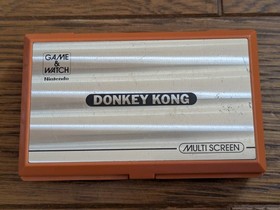 NINTENDO GAME AND & WATCH Donkey Kong w/ BOX & Manual Booklet 1982 JAPAN