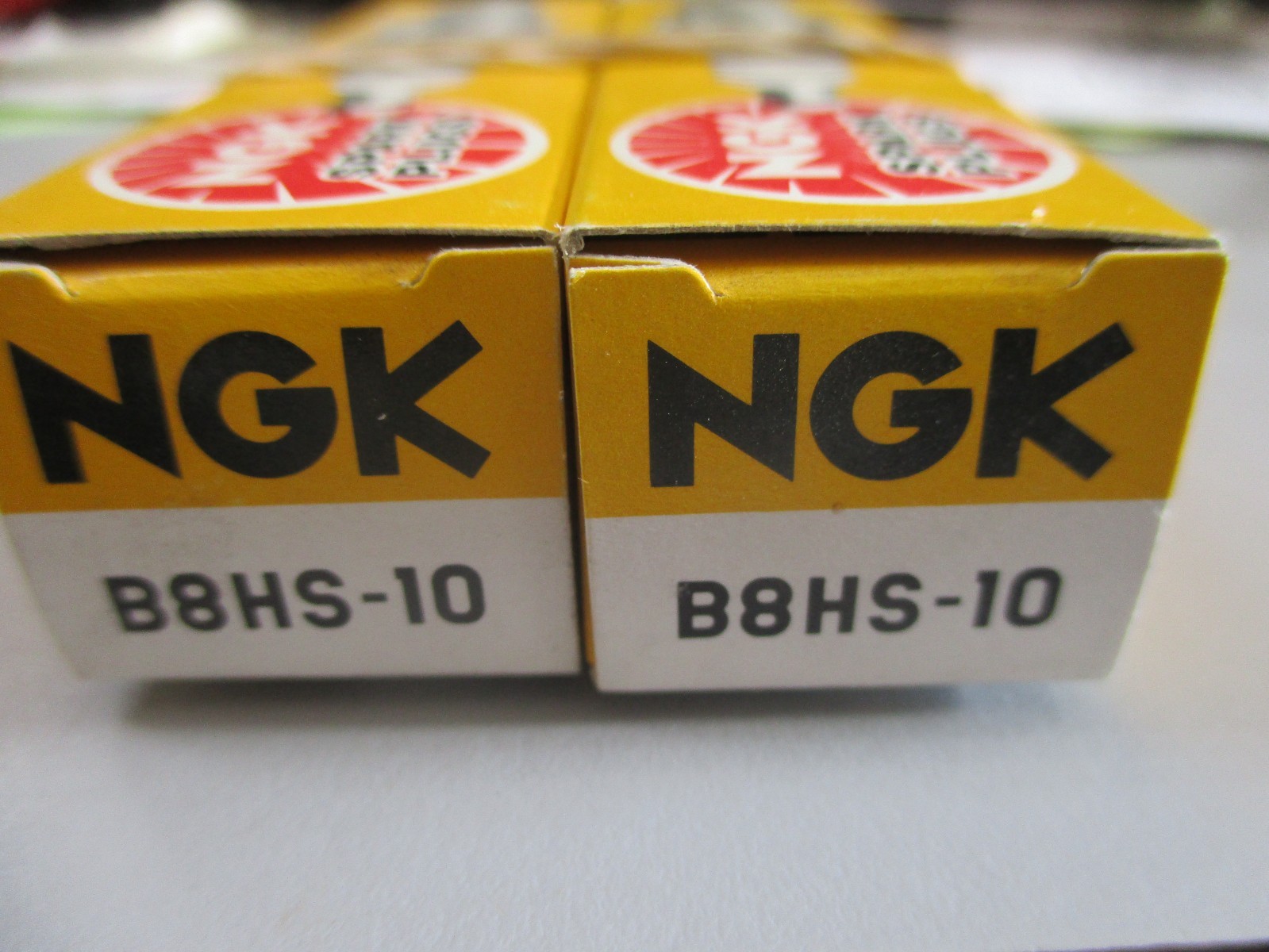 NGK  B8HS-10  Spark Plugs PACK OF 2 SPARK PLUGS  NEW