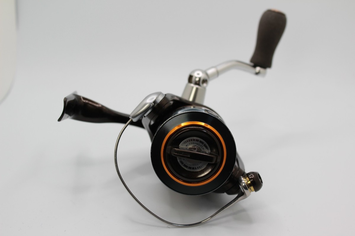 Shimano Soare BB30 2500HGS 4kg max drag 6.0:1 gear ratio Shimano Soare BB30 2500HGS 4kg max drag 6.0:1 gear ratio