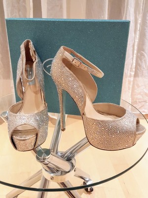 betsey johnson champagne shoes