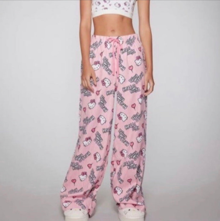 NEW Hello Kitty x Forever 21 Hello Kitty light material Pajama