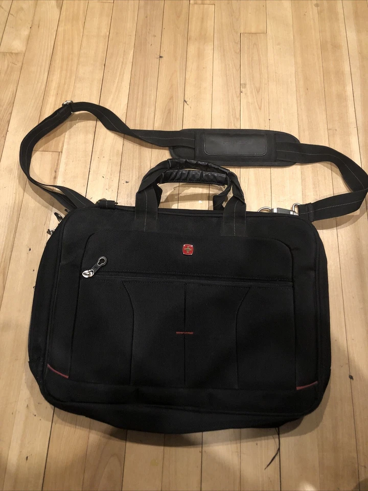 Estuche de transporte Swiss Gear para portátil de 17" - negro Foto 2 de 4