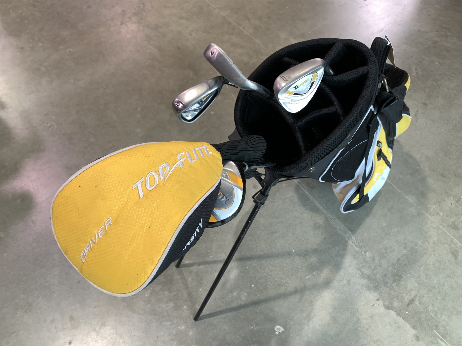 Top Flite XL Varsity Club Set Driver 3H 5&7 SW Youth Graphite & Steel