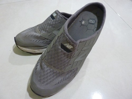 New Balance Mens Gray Slip On Walking 