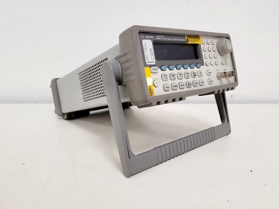 Agilent 33250A Funktions-/Arbiträrwellenformgenerator - Bild 1 von 4