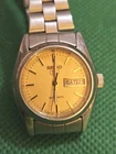 Ladies Seiko 4206-0332 Day Date 17 Jewel Wrist watch