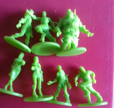 7x Mix Toxic Zombie Zombicide Brettspiel Ersatzteile Guillotine Spiele Zombies 