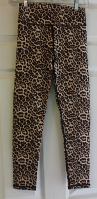 ZYIA Active Light N Tight Hi-Rise LEOPARD PRINT CAPRI Legging Sz 4 SCRUNCH BUT