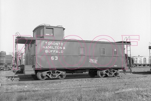Toronto, Hamilton & Buffalo (TH&B) Caboose 63 - 8x10 Photo