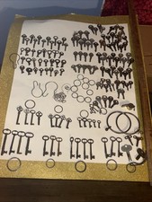 LOT 140 ANTIQUE VINTAGE KEYS VARIED TYPES-SIZES-BRANDS ALL IN GOOD CONDITION
