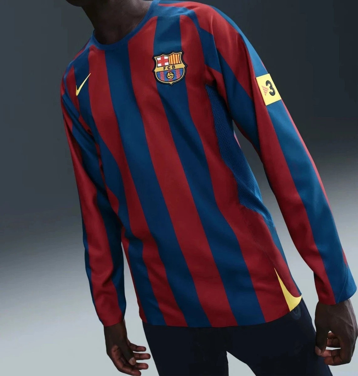 Nike FC Barcelona Ronaldinho 2005-06 Reissue Jersey HQ1462-471