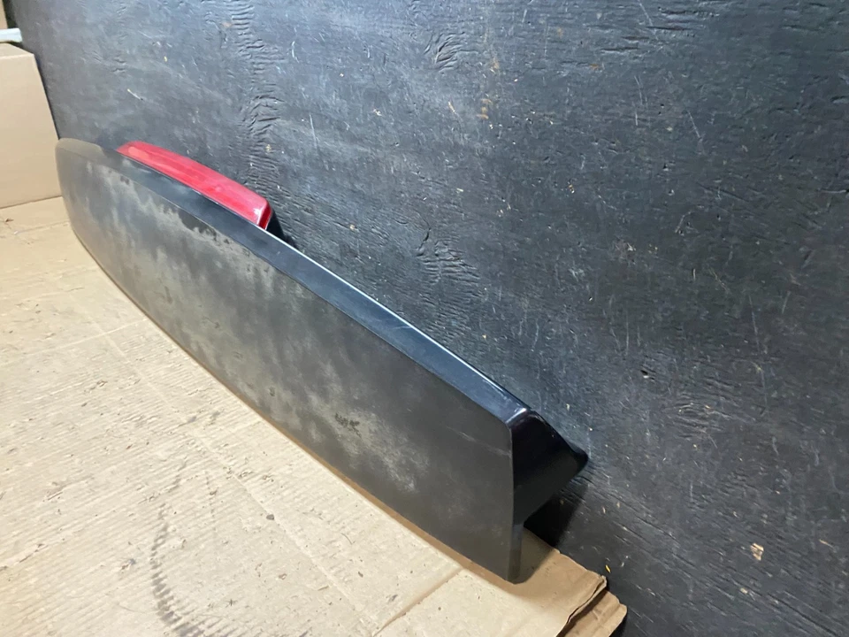 2007-2014 Chevrolet Tahoe Suburban Yukon Spoiler Wing 3rd Brake Light U6427 DG - Image 2 of 4