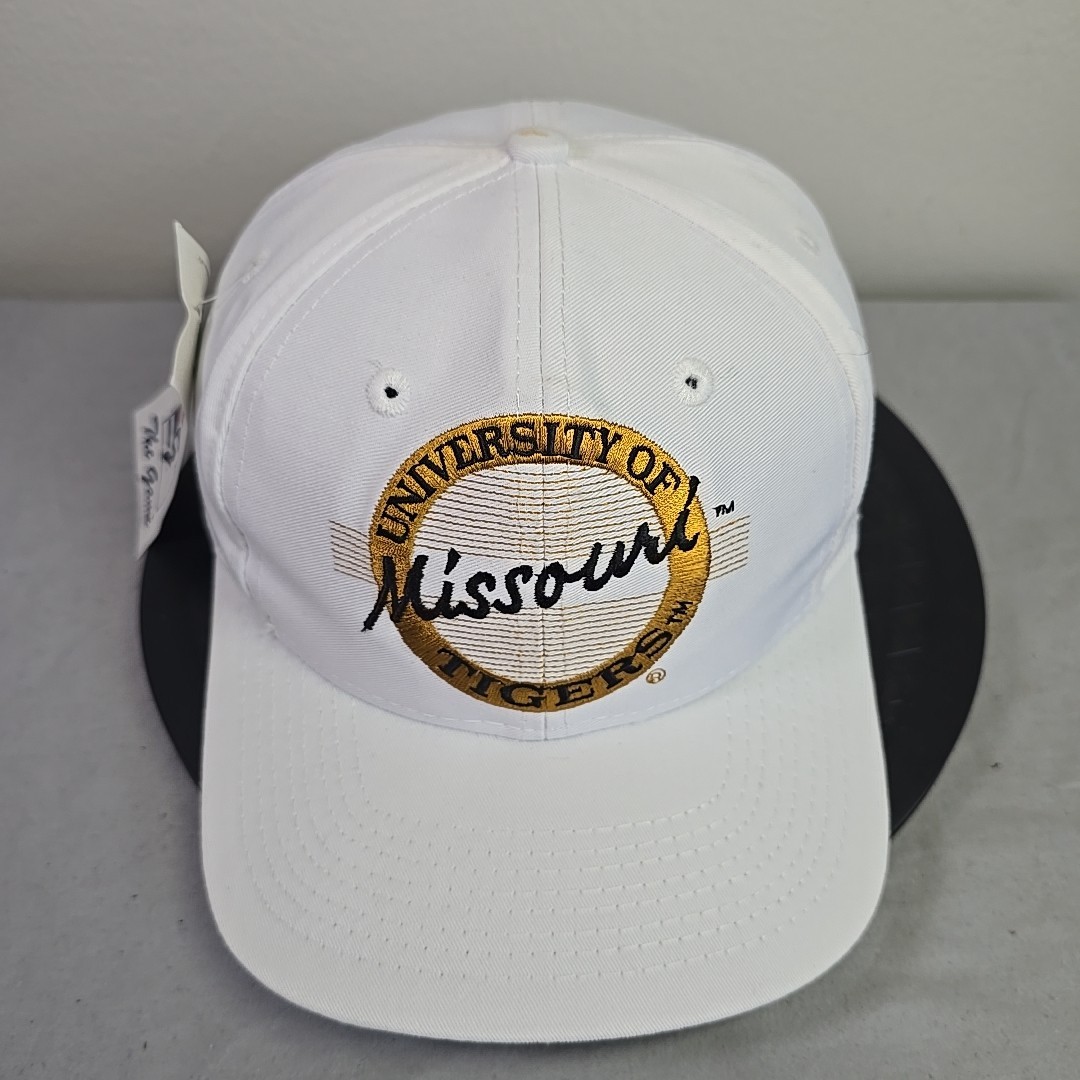 White Cap Sticker Vintage Missouri Tigers “Circle” The Game Snapback White Hat NWT 90s ...