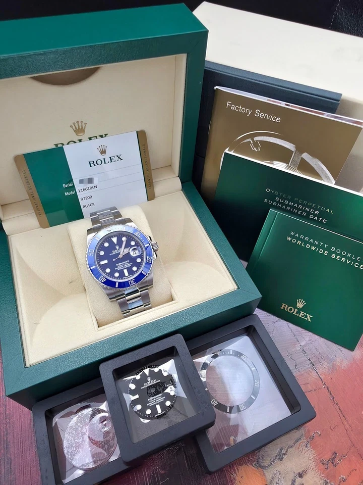 Rolex Submariner 40 mm 116610-Blue Pitufo Bisel y esfera 116619LB Inserto de cerámica Como nuevo Foto 3 de 4
