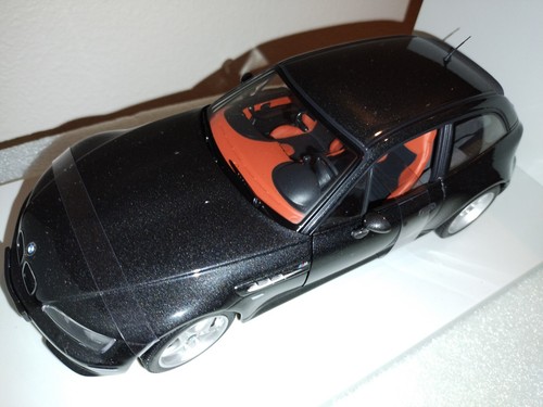 UT Models 1:18 BMW Z3 M Coupe - Picture 6 of 23